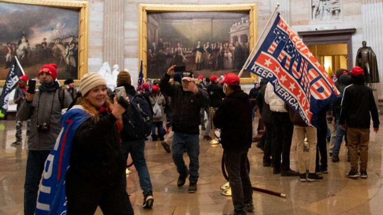 Вице-президента Пенса могли похитить и убить во время беспорядков в США