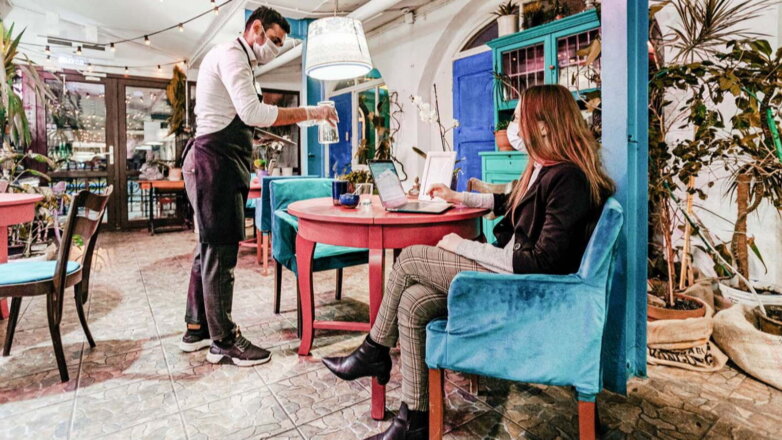 Власти прокомментировали закрытие кафе и ресторанов в центре Москвы 31 января