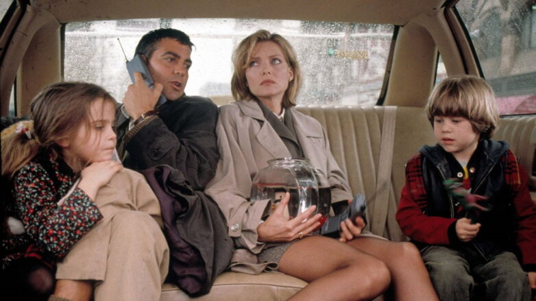 Клуни и Пфайффер воссоединились в честь 25-летия совместного фильма