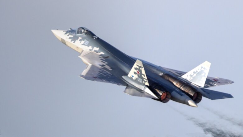 Су-57 начал полеты с макетами новой гиперзвуковой ракеты