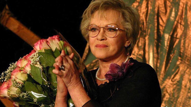 Алису Фрейндлих перевели из реанимации в лечебное отделение