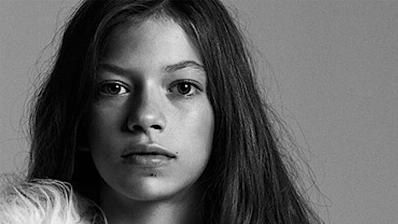 Внешность 11-летней дочери Веры Брежневой удивила поклонников