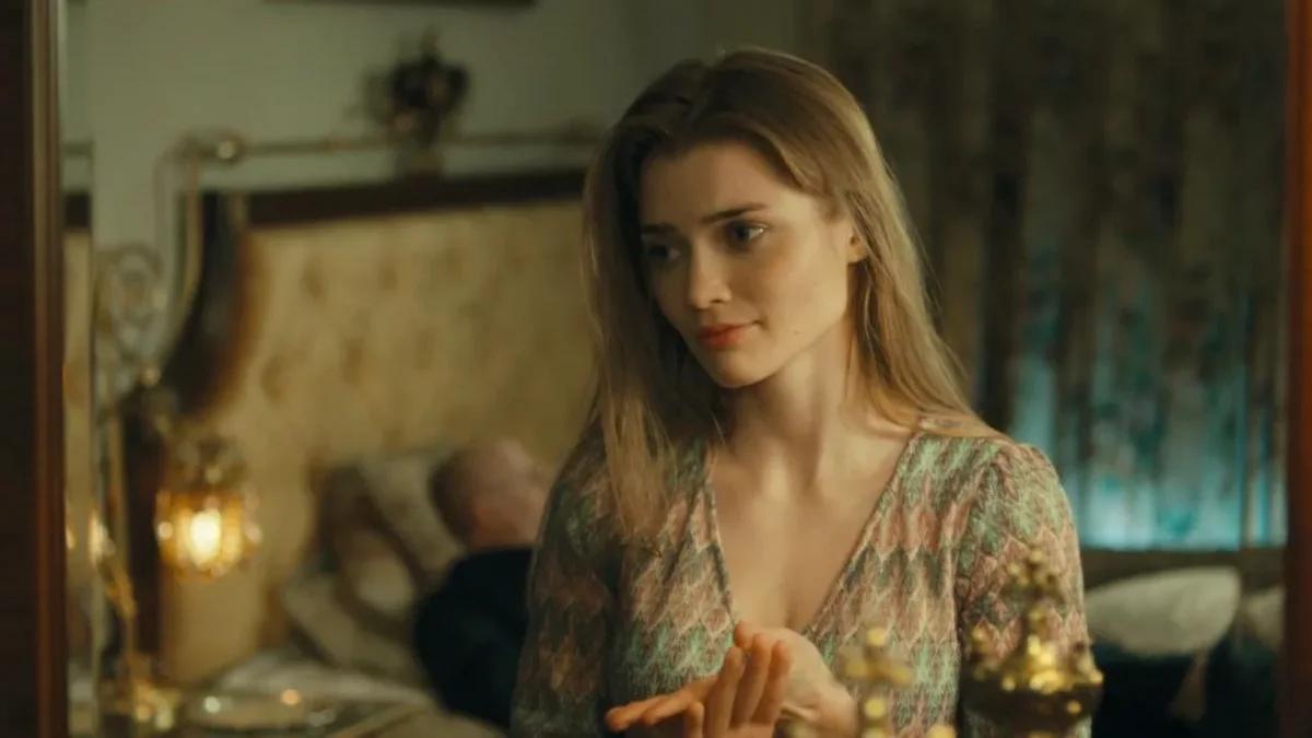 Алина Ланина Кормит Грудью – Ветер В Лицо 2014 Алина Ланина Кормит Грудью – Ветер В Лицо 2014