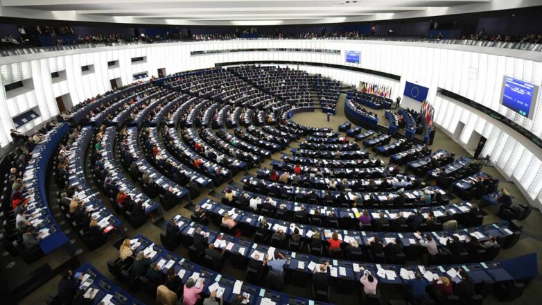 RT: в ЕП предложили новые санкции против России за "шпионаж" в Болгарии