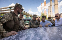 На позициях ВСУ после визита Зеленского подняли флаг вермахта