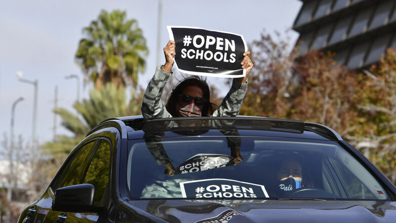 Учителя против родителей: работа школ в США стала политическим вопросом