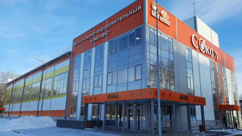 Медногорские металлурги строят бассейн