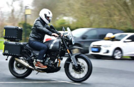 Китайская копия туристического мотоцикла Royal Enfield получила дополнительные опции