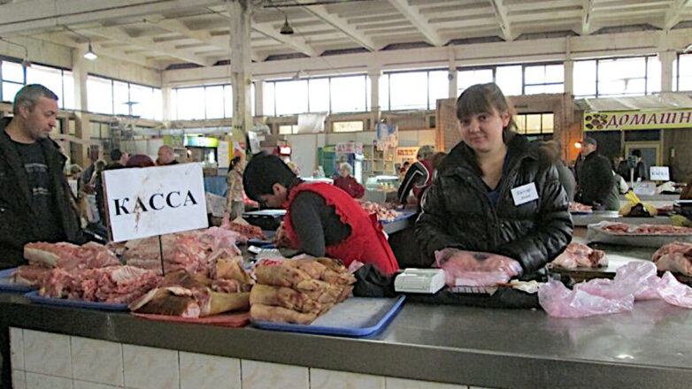 Минфин объяснил причину ужесточения контроля за продавцами на рынках