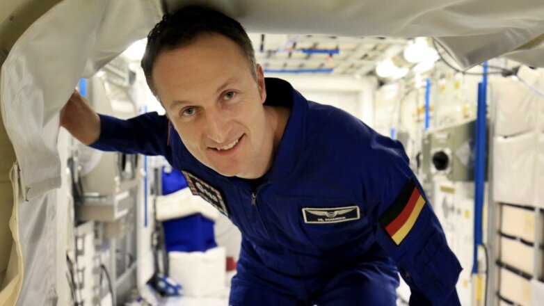 Иностранный астронавт впервые за 12 лет выйдет в открытый космос в российском скафандре