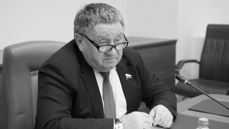 Умер сенатор от Тюменской области Михаил Пономарев