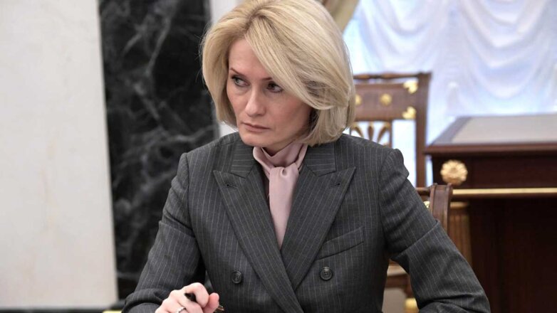 В правительстве предложили запретить пластиковую посуду