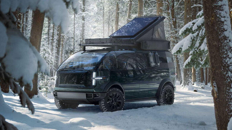 В США представили электрический пикап с бортами, раскладывающимися в рабочие столы