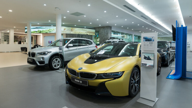 Российские дилеры BMW отказываются выдавать автомобили клиентам