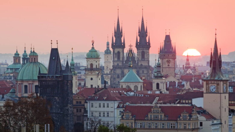 Чехия вычеркивает Россию из списка стран с экстремальным риском COVID-19