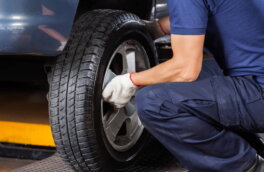 Ездим безопасно: на что обращать внимание при проверке шин