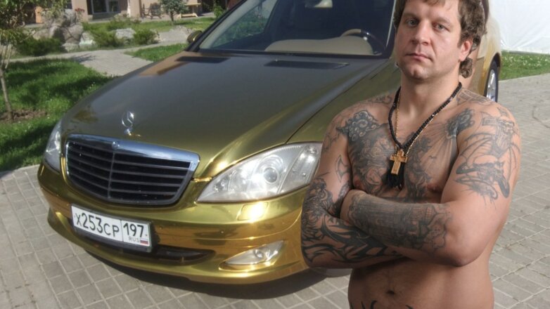"Забрали наглым образом": Емельяненко рассказал о судьбе подаренного Кадыровым Mercedes