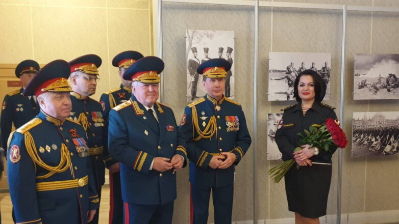 Золотов вручил орден Кутузова военнослужащим дивизии им. Ф.Э. Дзержинского