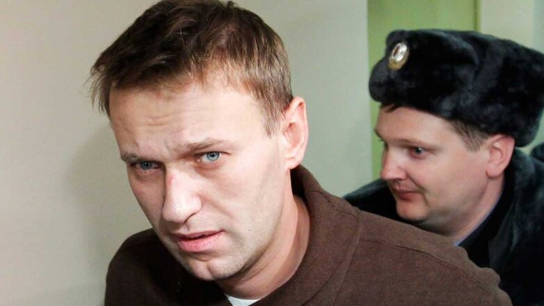 Почему Навального поставили на учет как склонного к побегу, объяснили в колонии