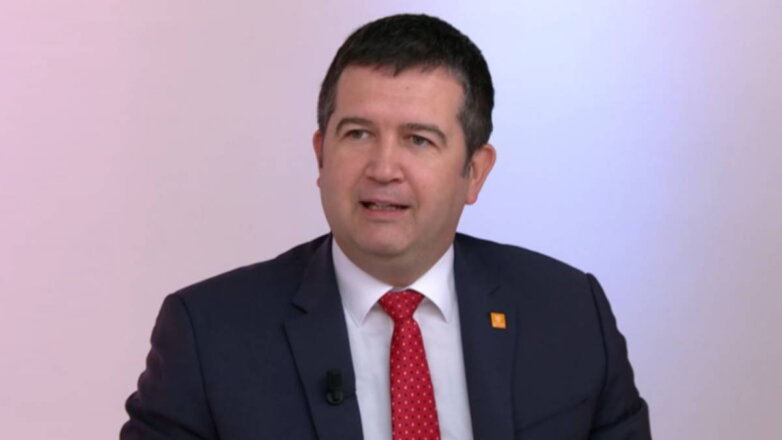 Дело на €400 тыс.: вице-премьер Чехии хочет компенсацию за фейк о его визите в Россию