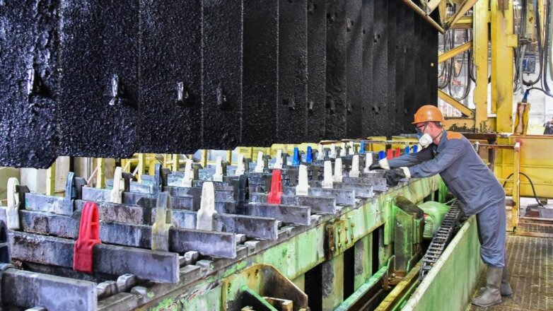 На ЧЦЗ научили машину расставлять аноды