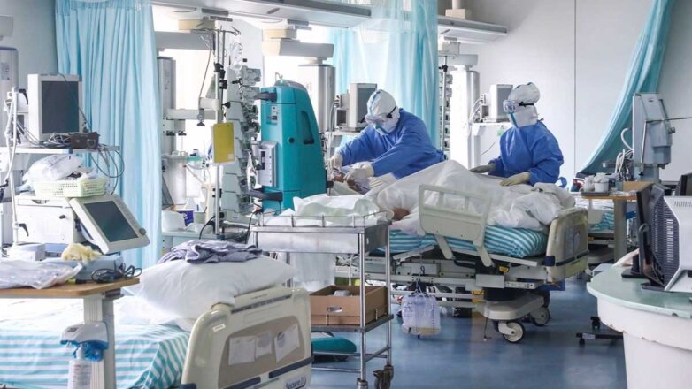 Названы симптомы лямбда-штамма COVID-19