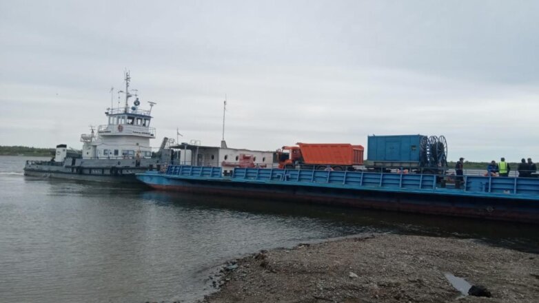 Режим ЧС из-за плавучего крана ввели на севере Красноярского края