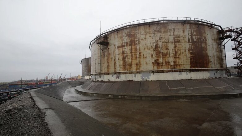 Названа причина крупной утечки топлива на территории "Норникеля" в Красноярском крае