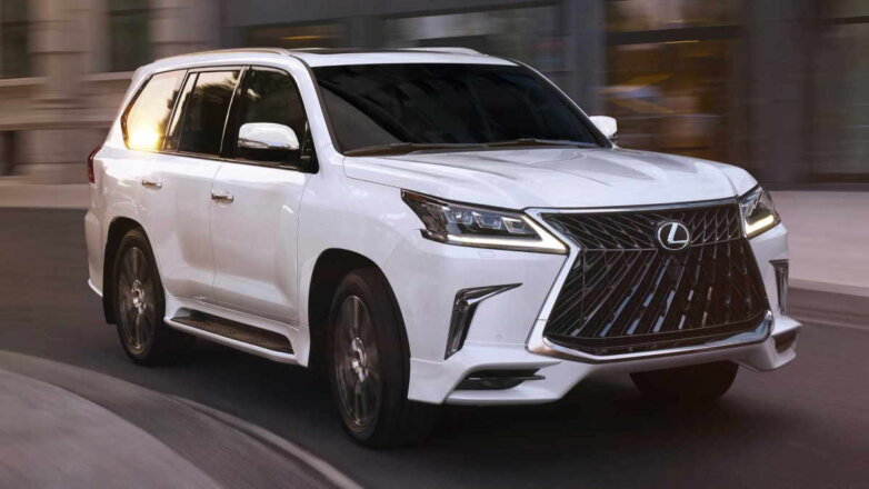 Lexus LX получит флагманскую версию с гибридным двигателем