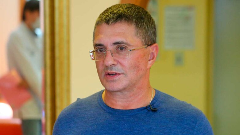 Мясников рассказал о влиянии прививки от COVID-19 на мужское здоровье