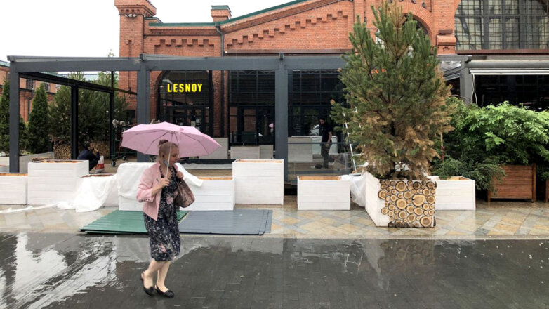 Летние веранды в Москве порекомендовали закрыть