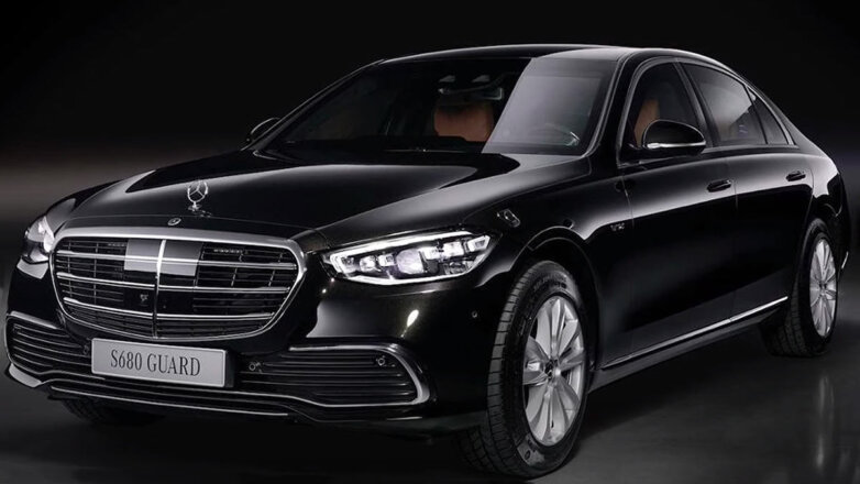 Mercedes-Benz презентовала бронированный седан S-Class нового поколения