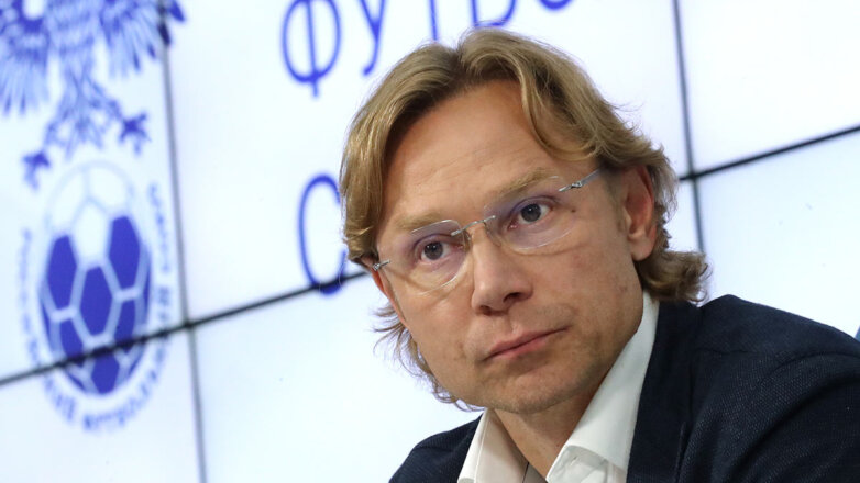 Карпин официально представлен главным тренером сборной России по футболу