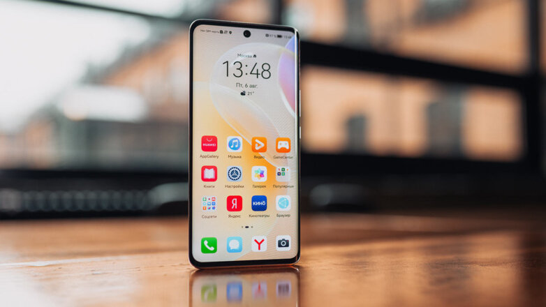 Эксперт рассказал о своих ощущениях от смартфона Huawei nova 8