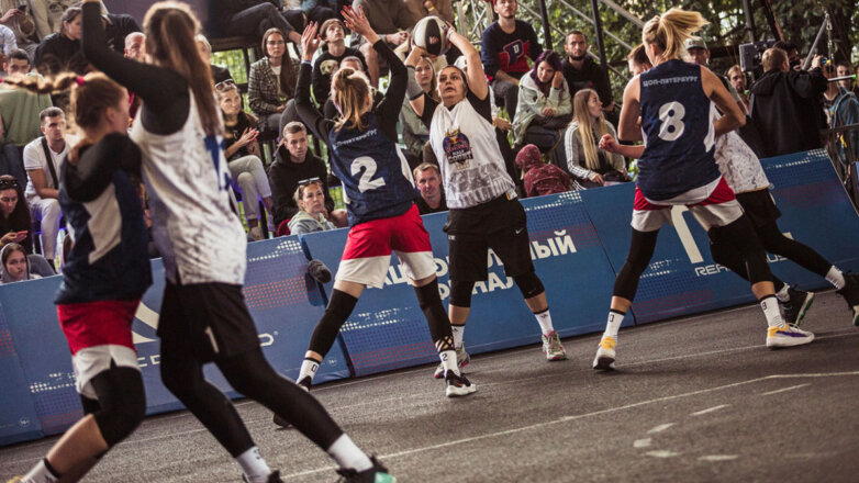 В Калининграде определили победителей Национального финала Red Bull Half Court 2021