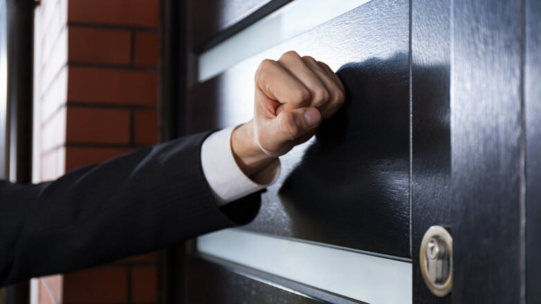 Когда в квартиру имеют право прийти с проверкой, объяснил юрист