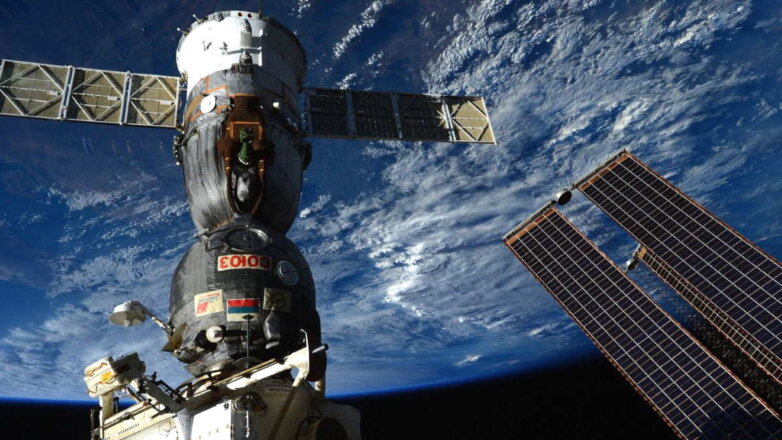 В Space Adventures назвали стоимость космического тура