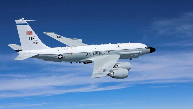 Российский истребитель вылетал для сопровождения самолета США над Черным морем