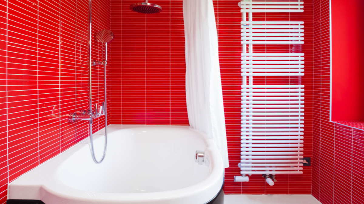 Красная ванная