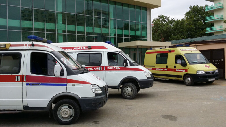 Пострадавших после обстрела платформ "Черноморнефтегаза" перевели в больницу Симферополя