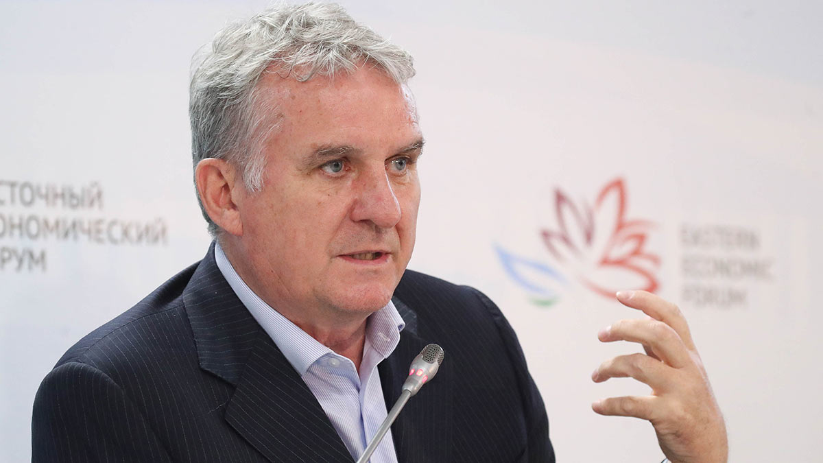 Александр Мельник