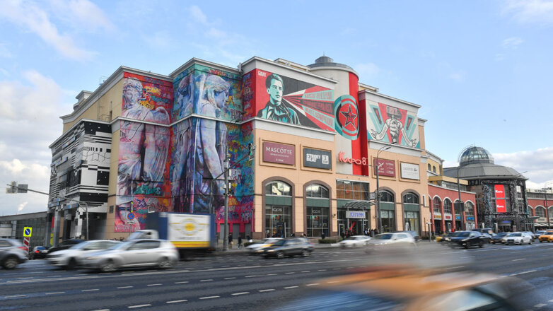 Торговый центр "Атриум" в Москве могут закрыть на три месяца за нарушение масочного режима