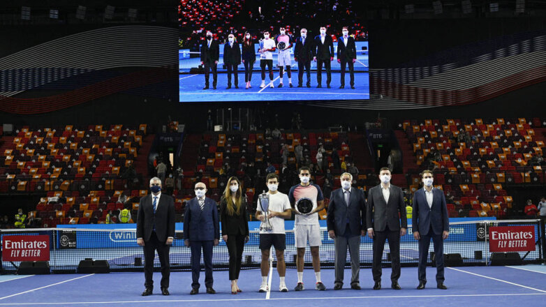 Гейм, сет, QR-код: "ВТБ Кубок Кремля" прошел в необычных декорациях и открыл новые имена