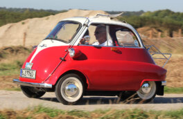 Микрокары: топ-10 самых маленьких серийных автомобилей