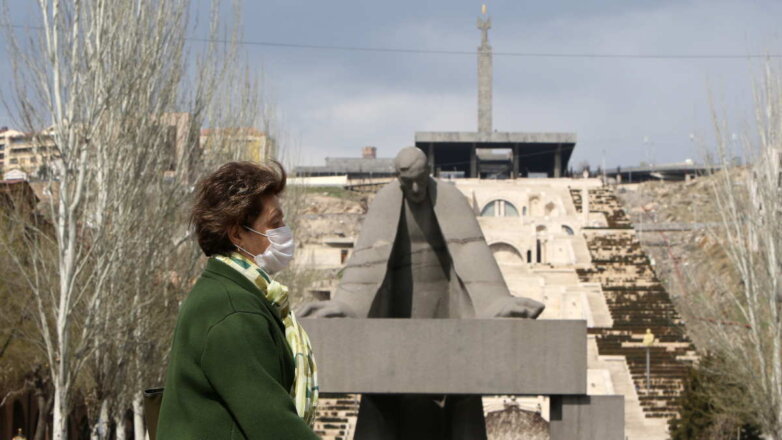 В Армении ввели масочный режим на открытом воздухе