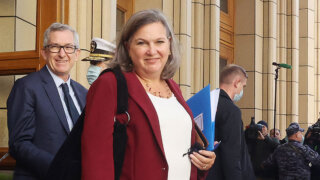 Нуланд назвала конструктивными переговоры с представителями МИД России