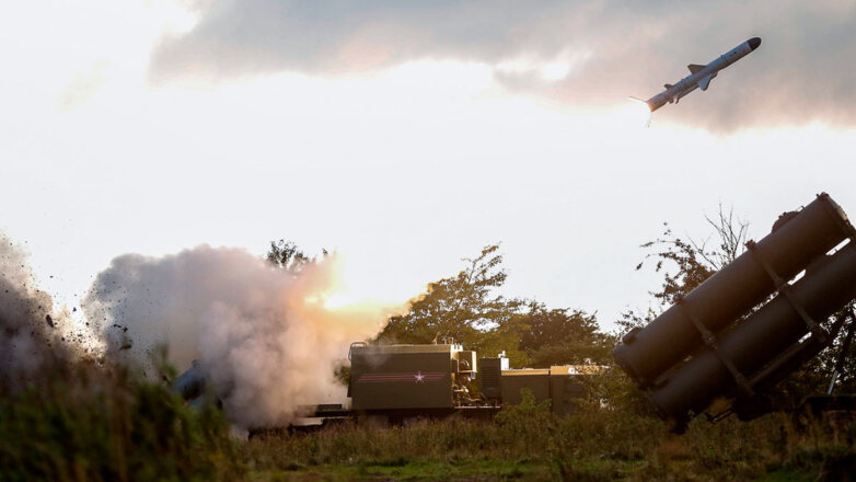 Черноморский флот провел стрельбы ракетами "Бал" и "Утес"