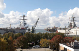 В США ремонтируют новейший авианосец за счет "каннибализации" строящегося