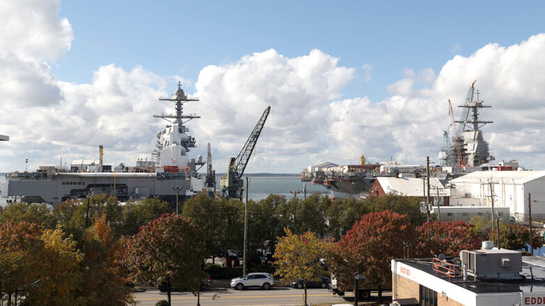 В США ремонтируют новейший авианосец за счет "каннибализации" строящегося