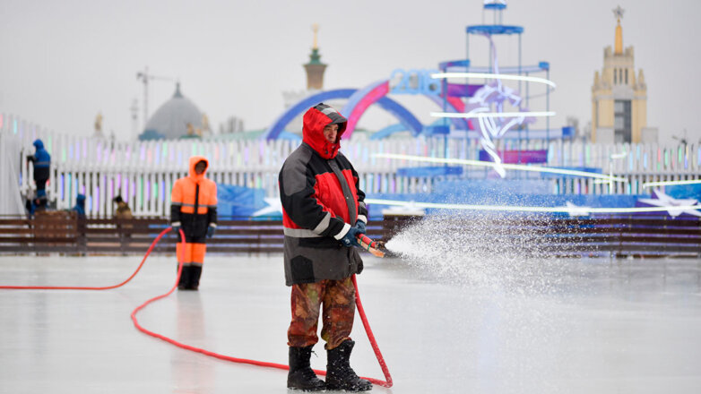 Самый большой каток в Москве откроется на ВДНХ
